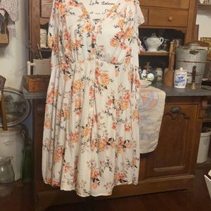 Floral white dress short sleeve